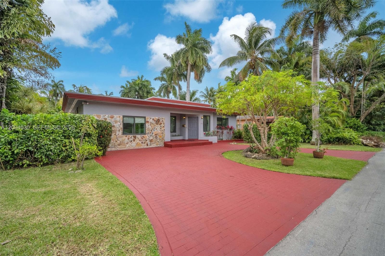 7701 Center Bay Dr photo 4