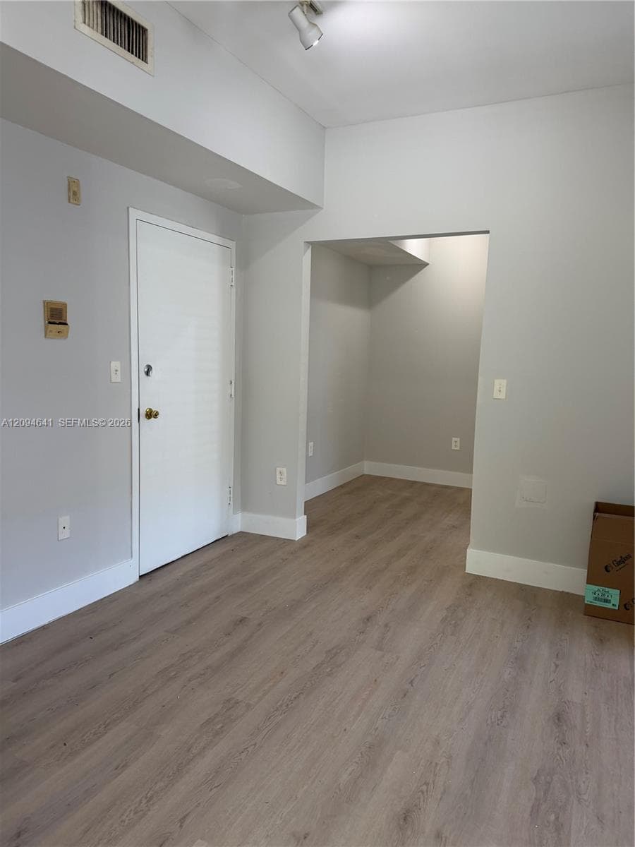 NORTH GATE · #3 in Miami - Photo 3