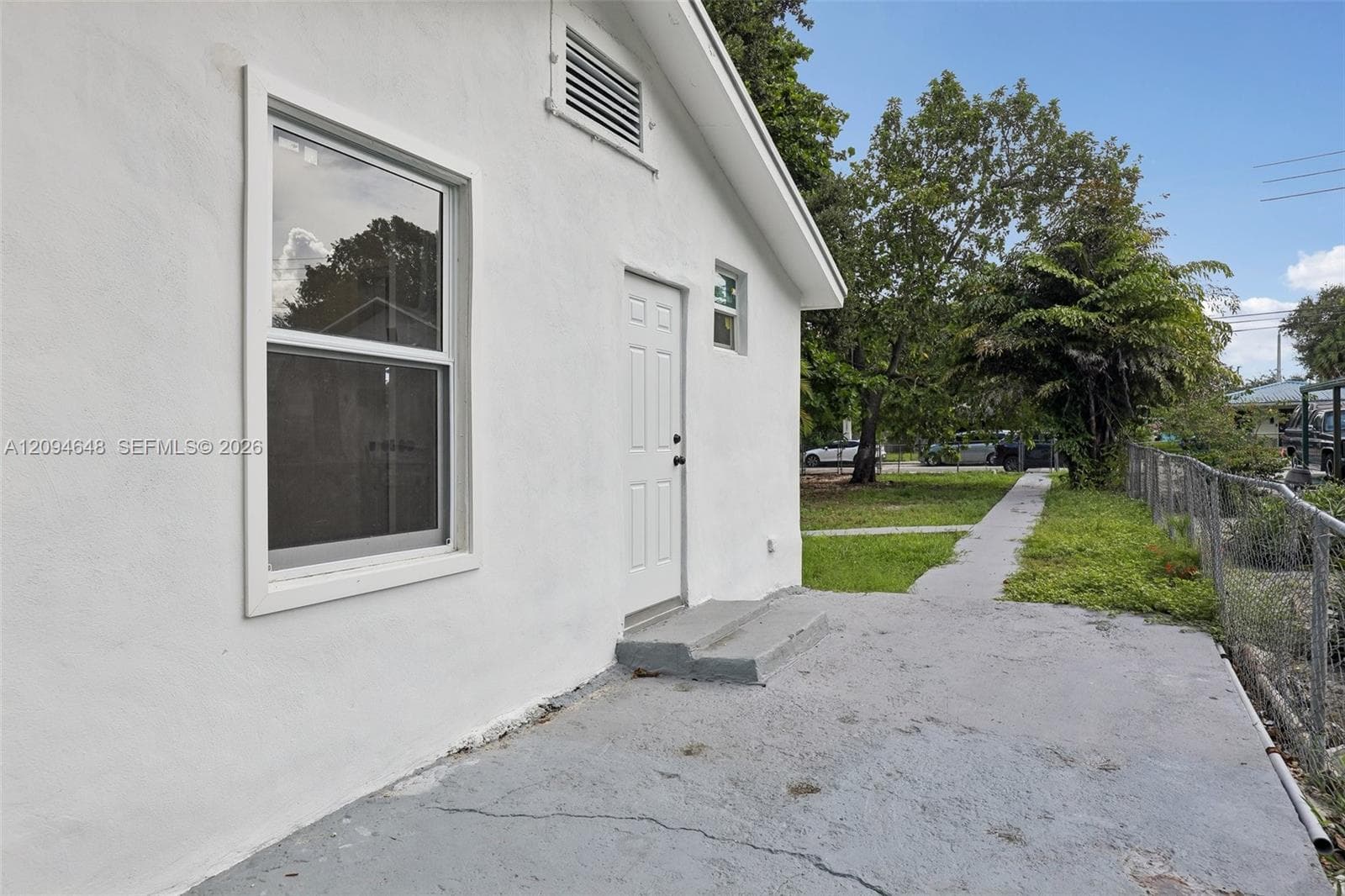 1063 NW 55th Ter photo 13