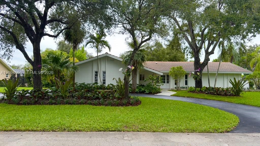 7521 SW 175th St photo 2