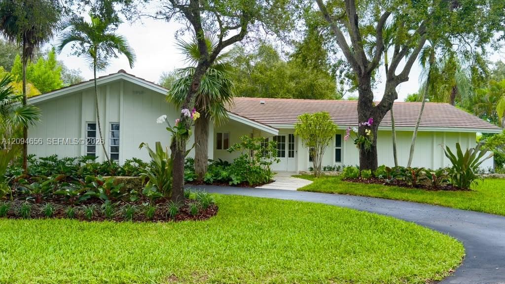 7521 SW 175th St photo 1