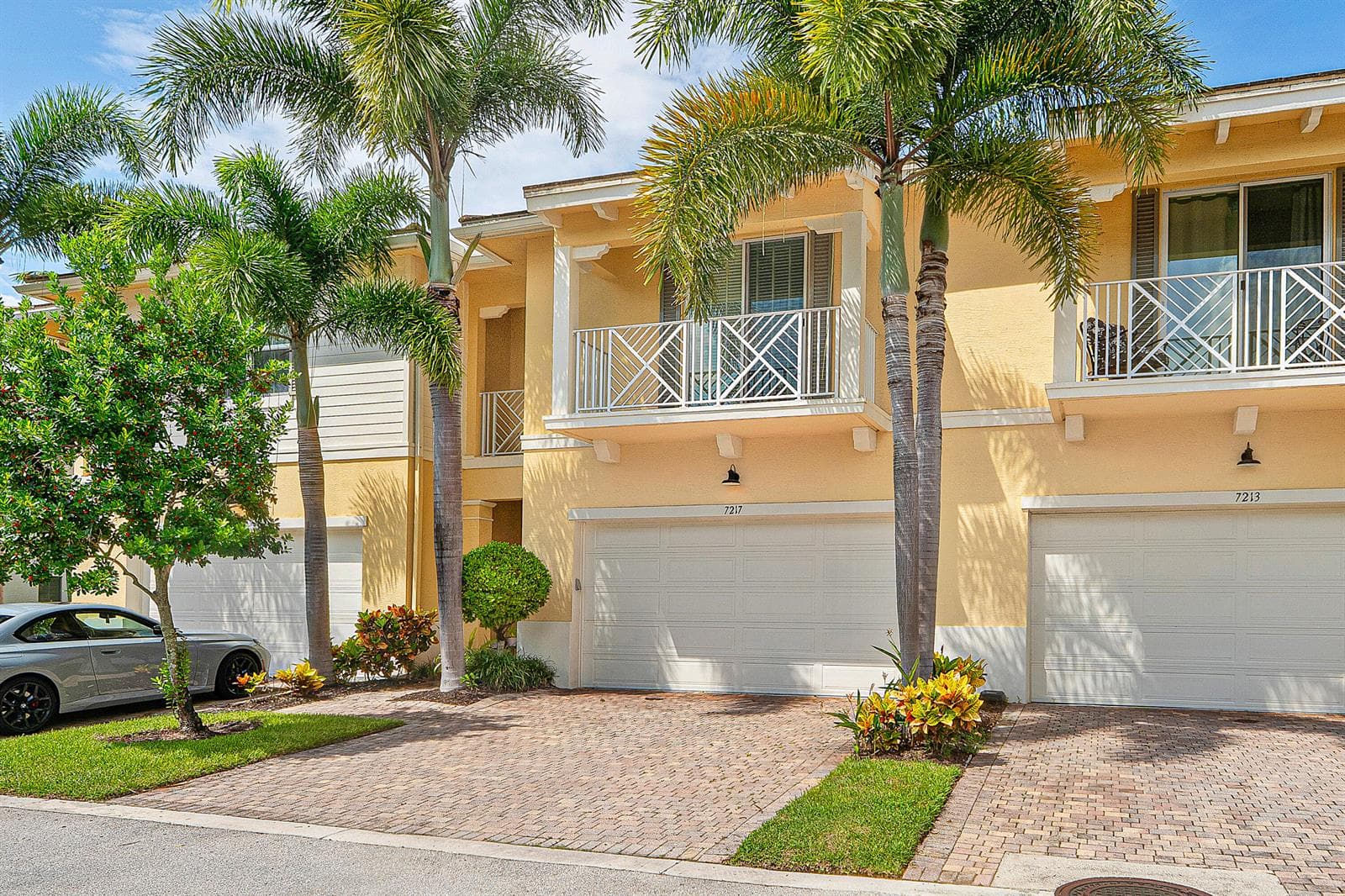 002-7217OxfordCourt-PalmBeachGardens-FL-