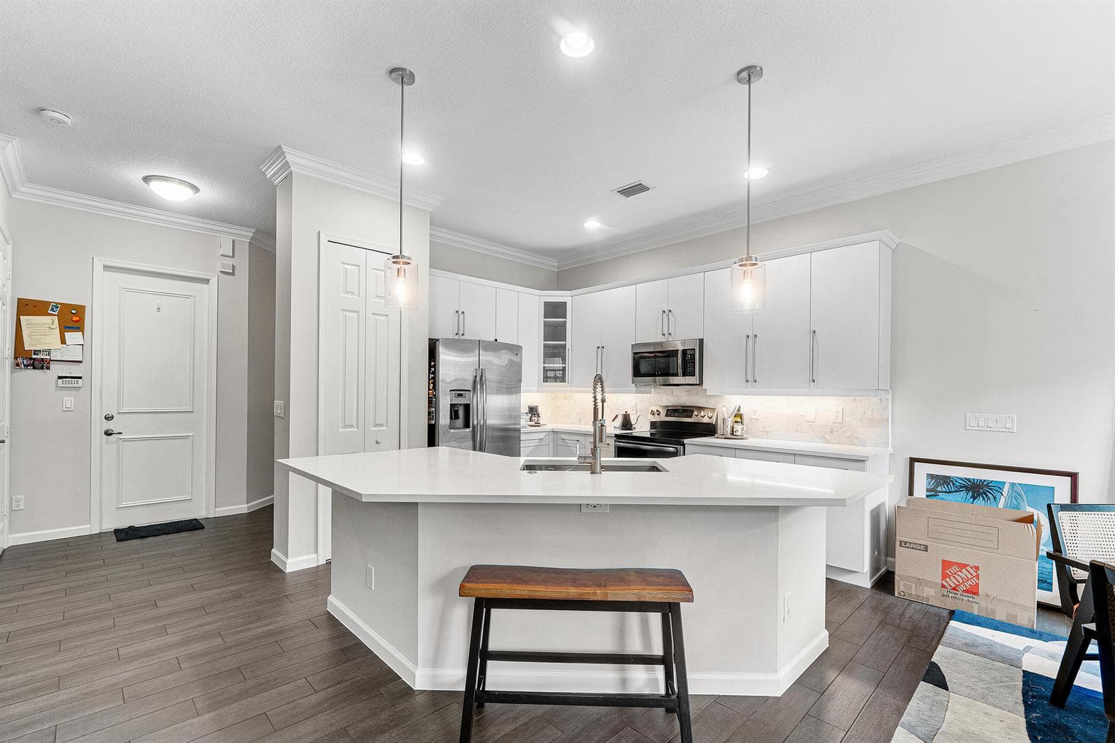 008-7217OxfordCourt-PalmBeachGardens-FL-