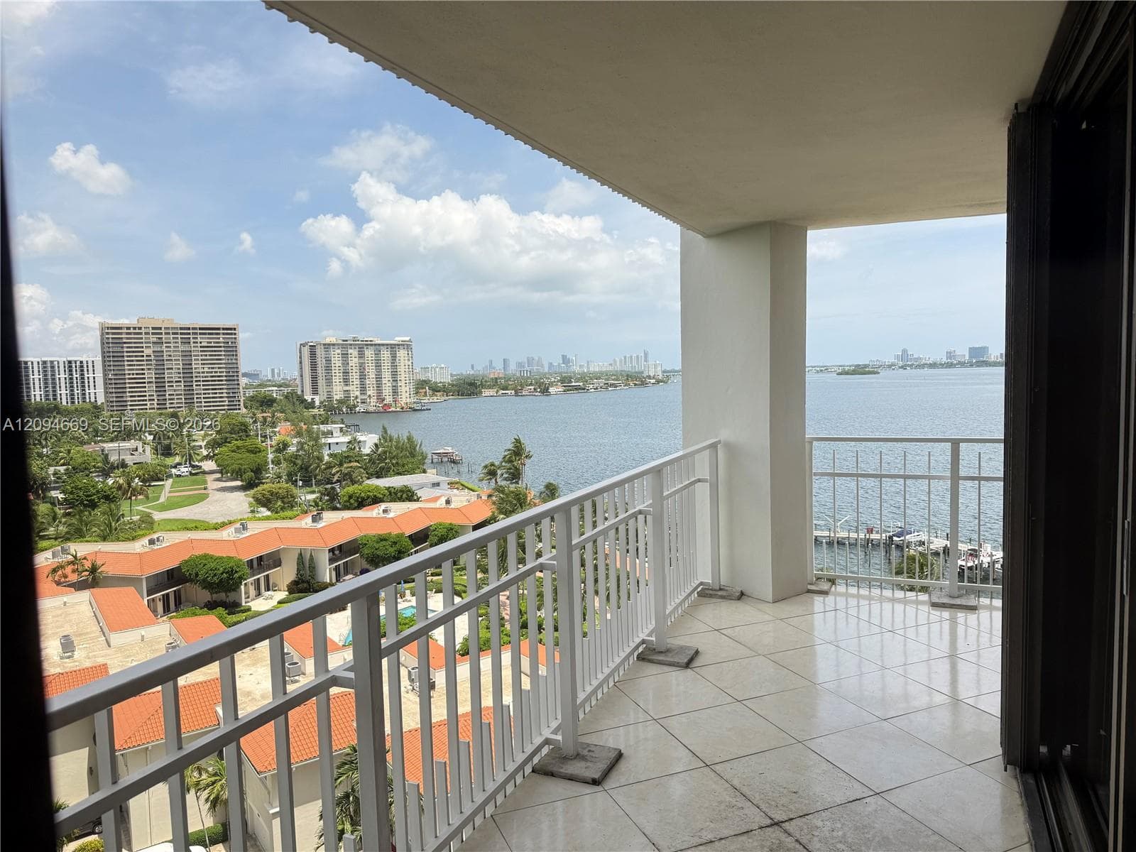 THE TOWERS OF QUAYSIDE CO · #1101 in Miami - Photo 2