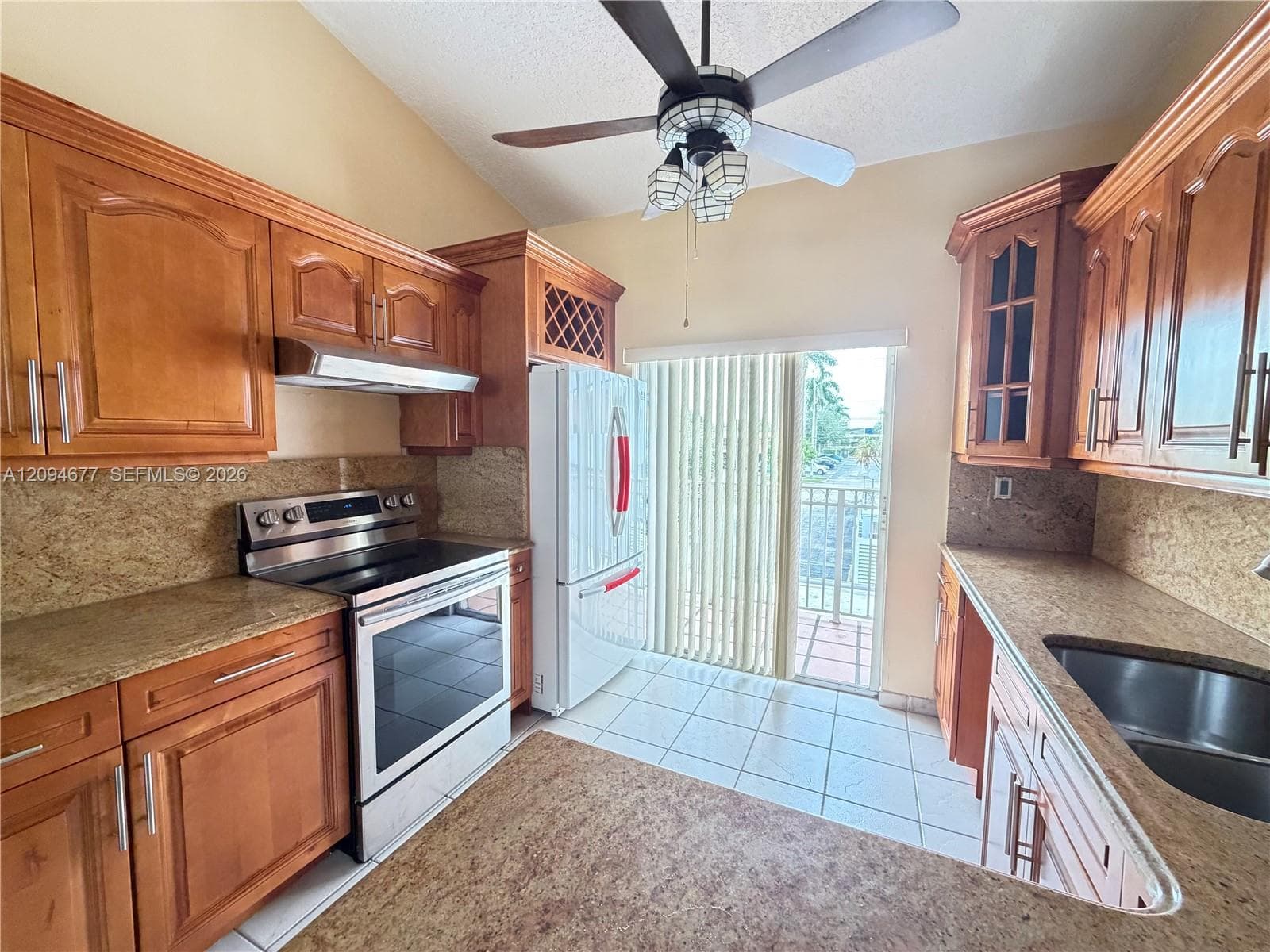 POINCIANA ROYALE VILLAS C · #201 in Hialeah - Photo 3