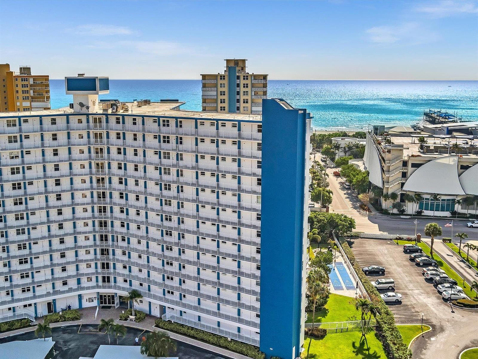 Proximity to Pier and ocean Pier