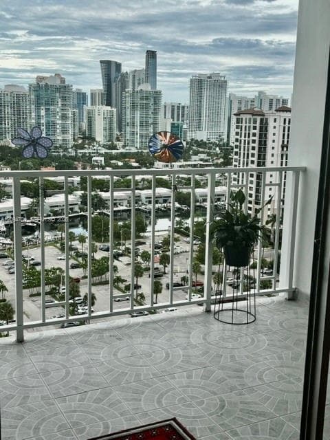 ARLEN HOUSE WEST CONDO · #1923 in Sunny Isles Beach - Photo 32