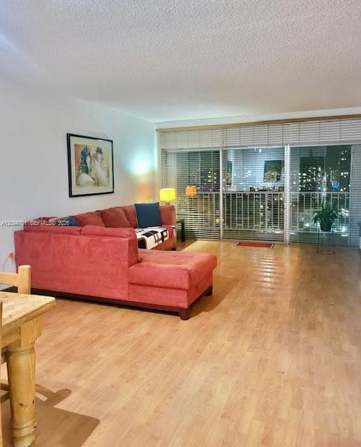 ARLEN HOUSE WEST CONDO · #1923 in Sunny Isles Beach - Photo 1
