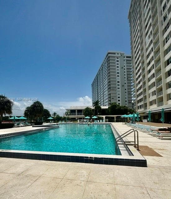 ARLEN HOUSE WEST CONDO · #1923 in Sunny Isles Beach - Photo 31