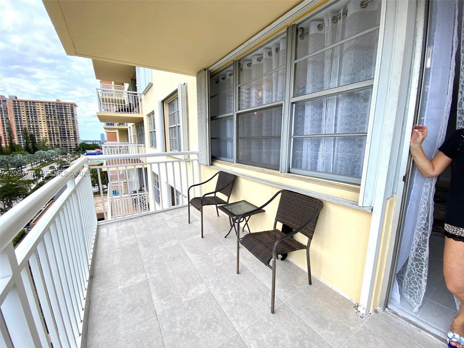 WINSTON TOWERS 200 · #615 in Sunny Isles Beach - Photo 14