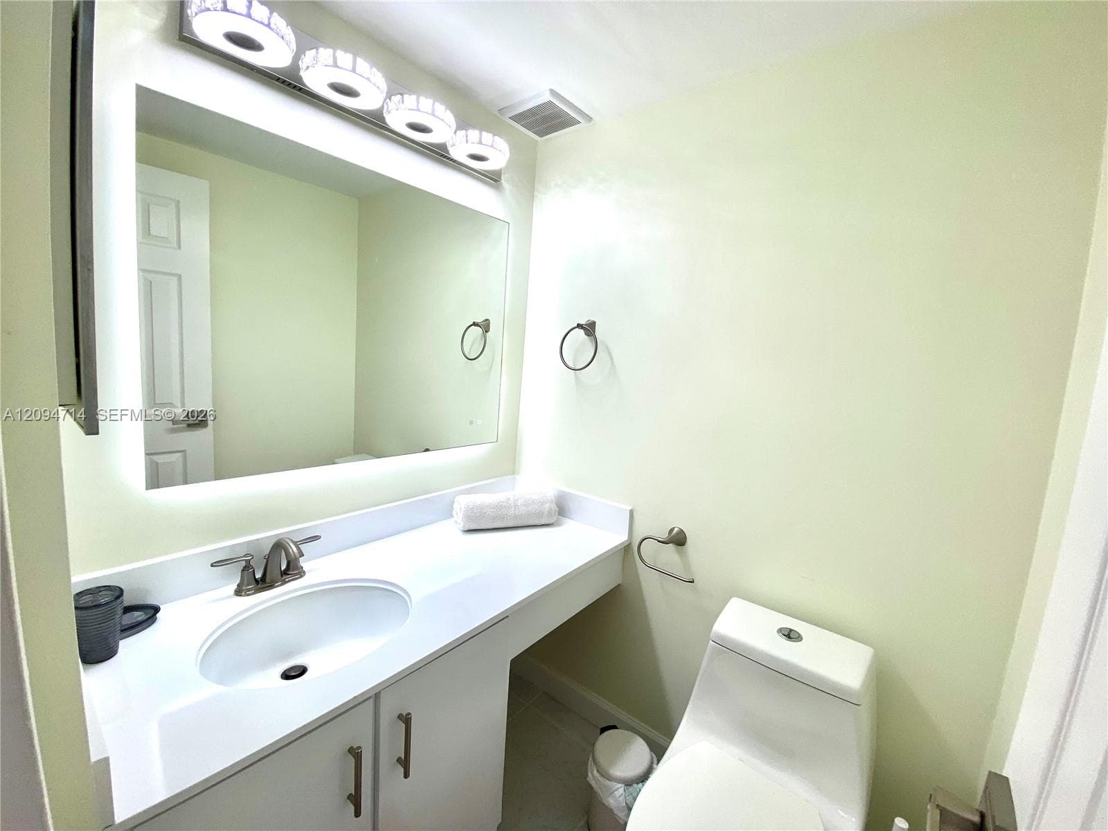 WINSTON TOWERS 200 · #615 in Sunny Isles Beach - Photo 21