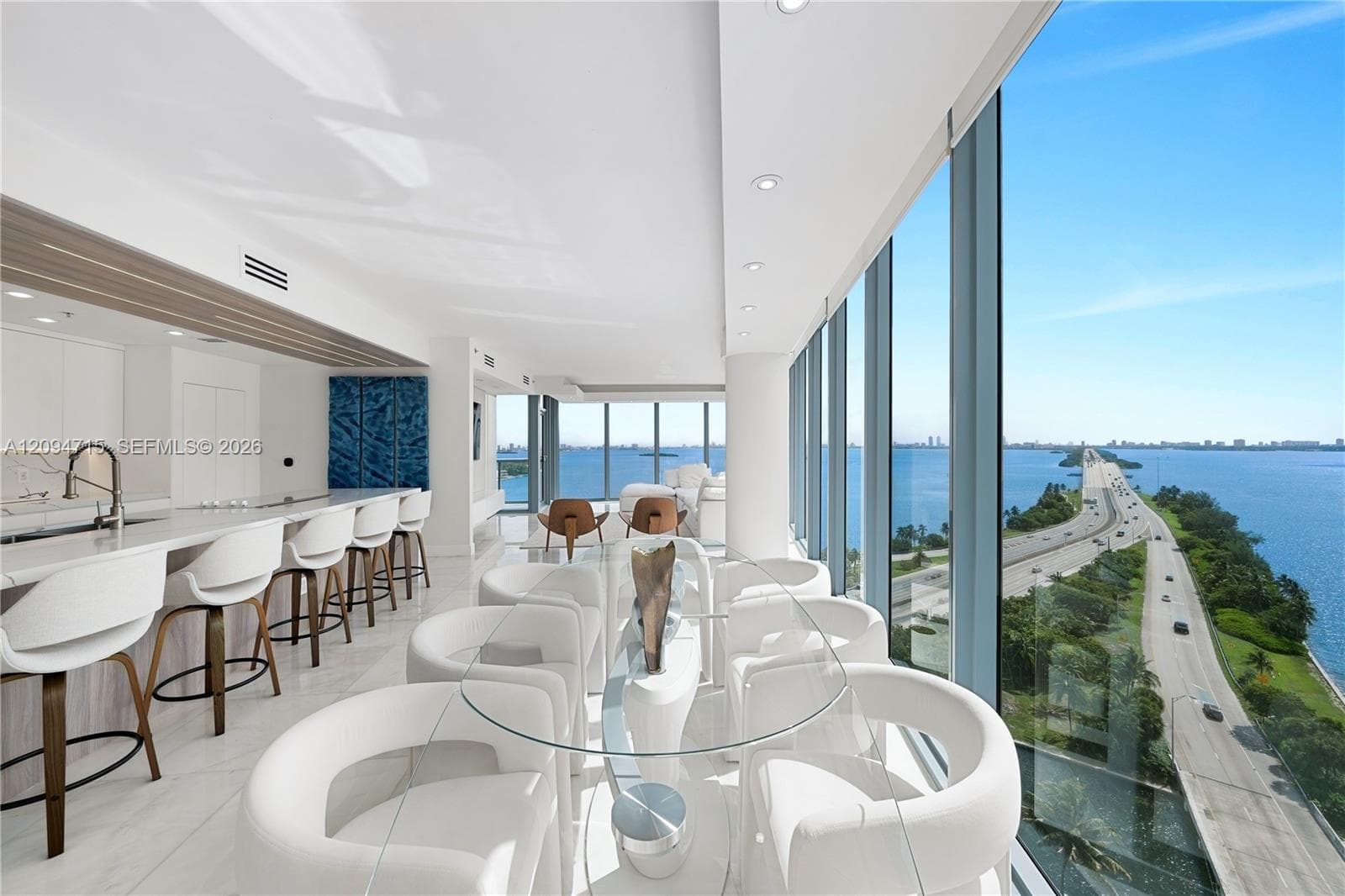 Blue Condominium · #1612 in Miami - Photo 13