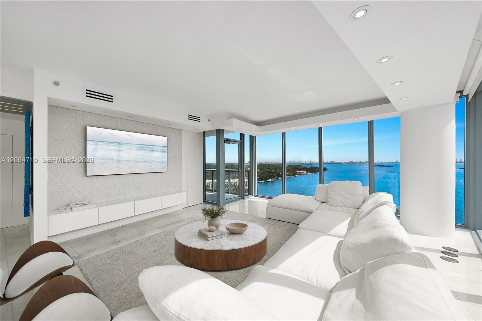 Blue Condominium · #1612 in Miami - Photo 7
