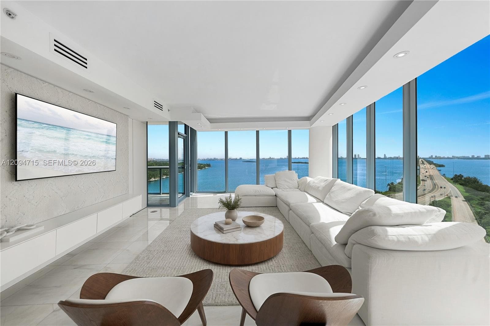 Blue Condominium · #1612 in Miami - Photo 5