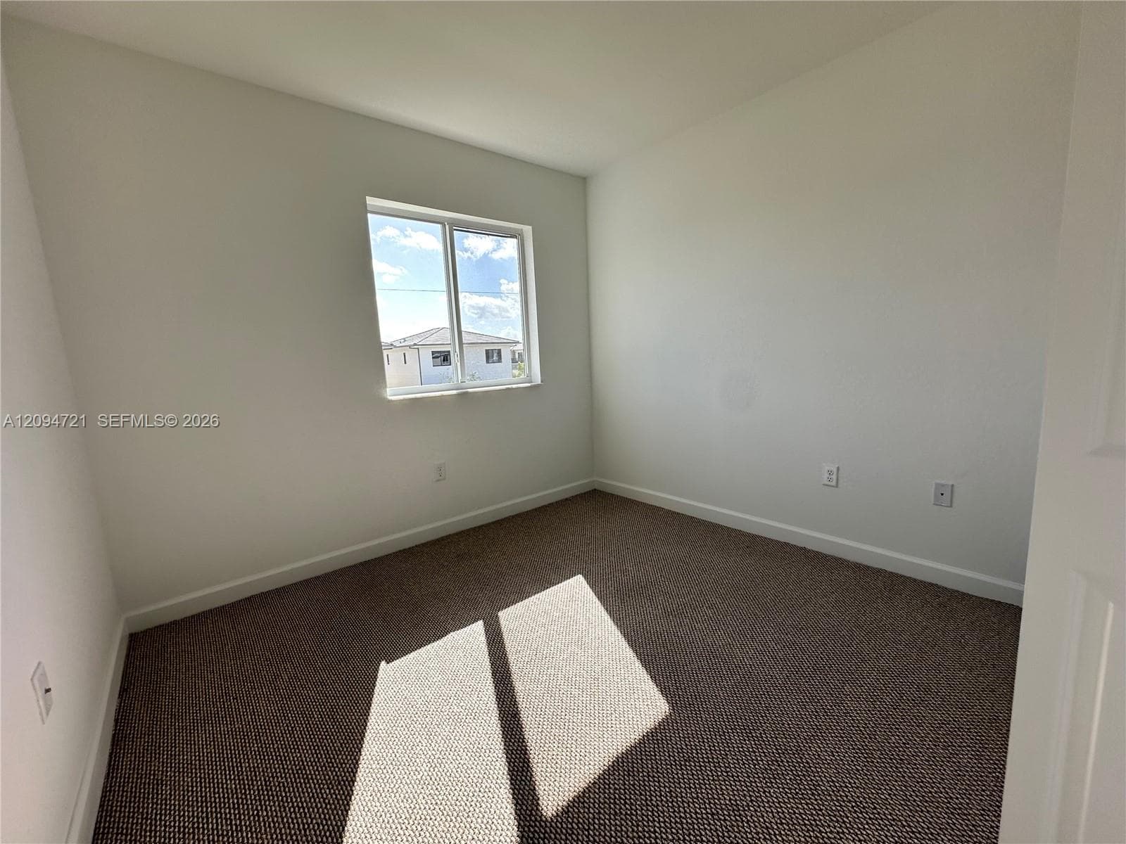 1245 NW 3rd Ln photo 6