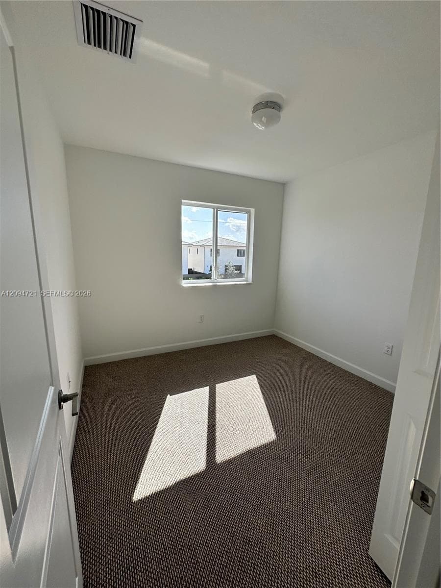 1245 NW 3rd Ln photo 9