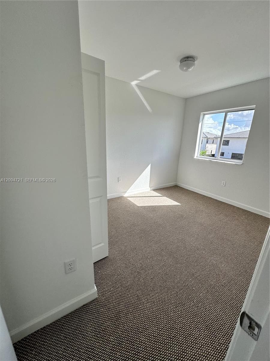 1245 NW 3rd Ln photo 11