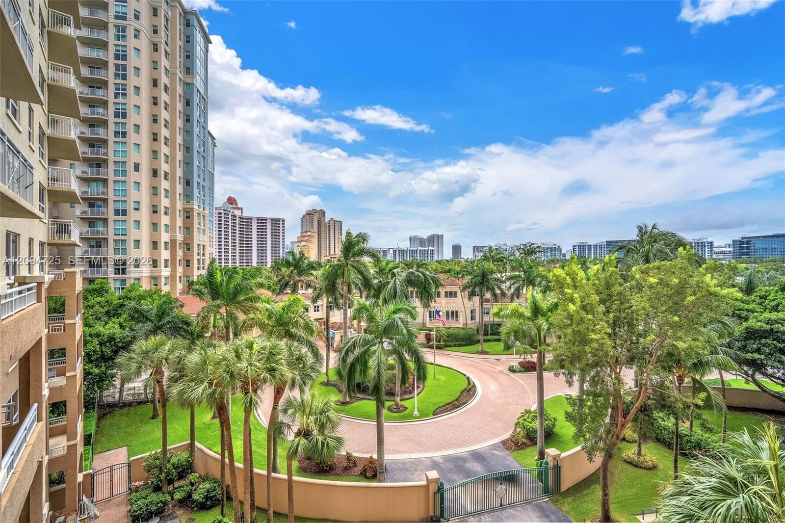 Turnberry on the Green · #506 in Aventura - Photo 27