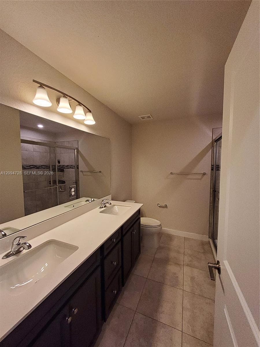 1085 NW 4th Ter photo 21