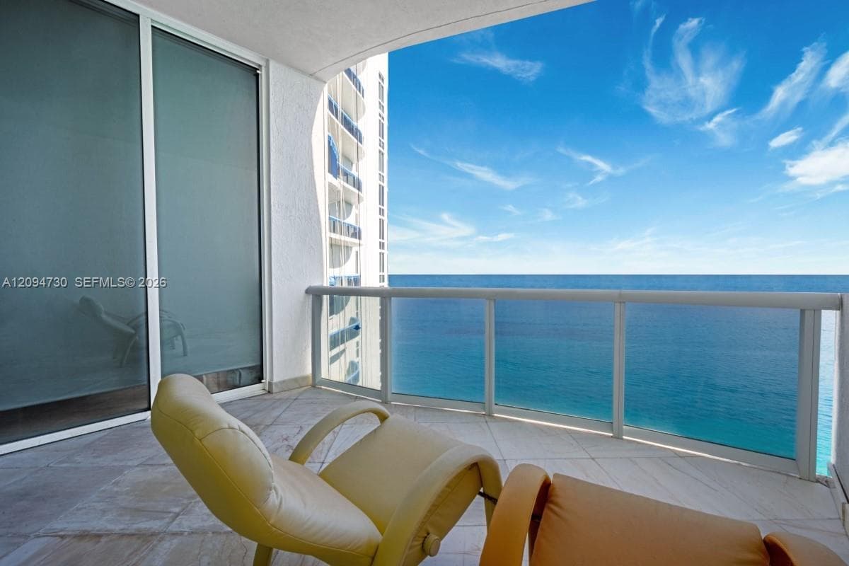 Trump Tower I · #3806 in Sunny Isles Beach - Photo 2