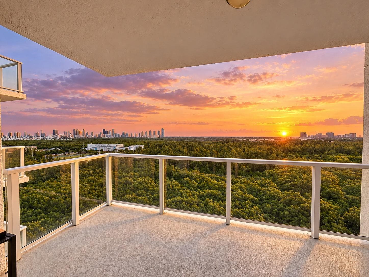 THE OAKS I CONDO · #1804 in North Miami - Photo 1