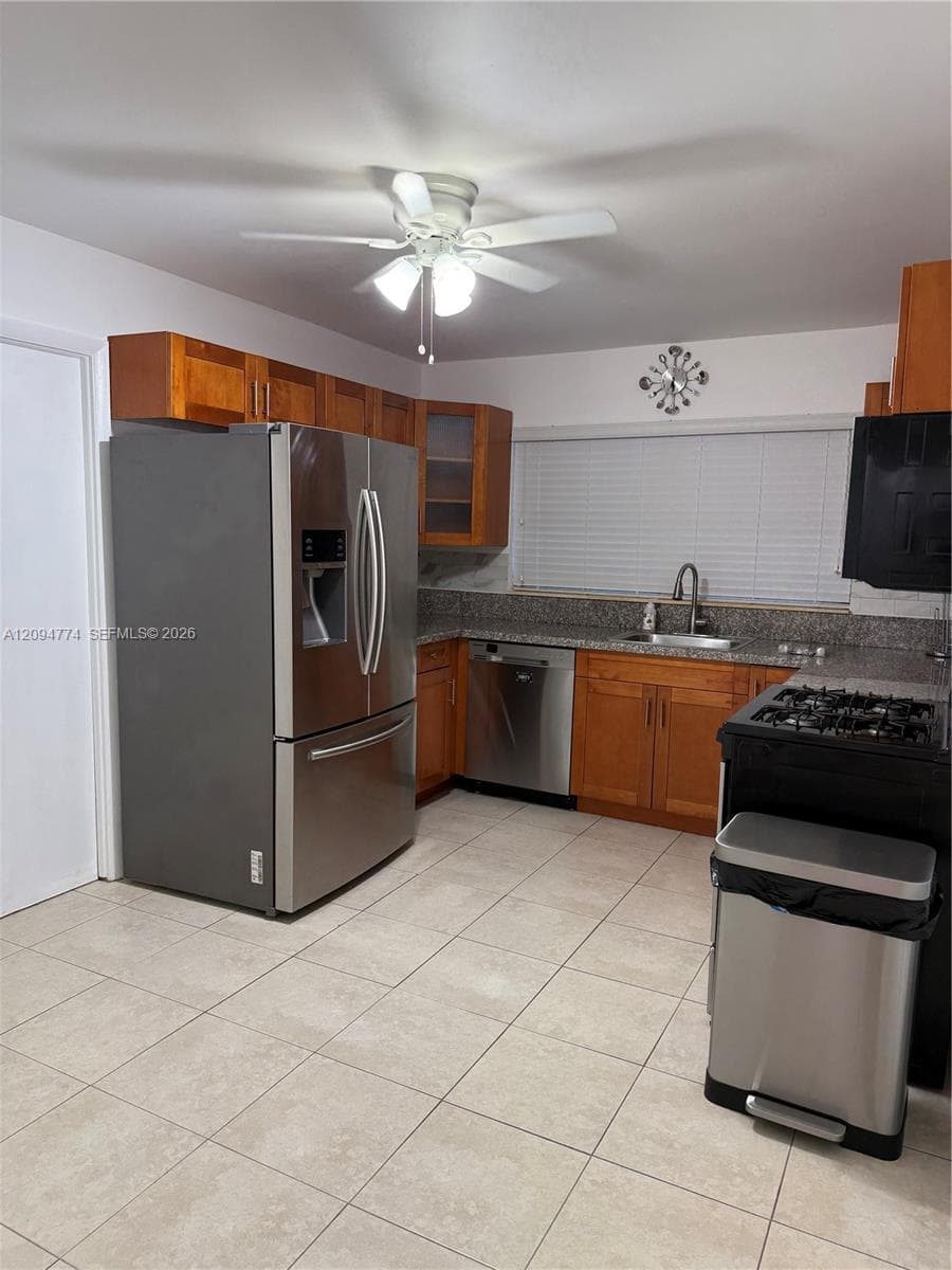 7235 SW 131st Ave #7235 photo 4