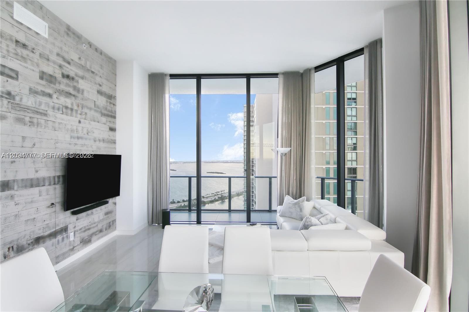 Paraiso Bayviews · #4006 in Miami - Photo 3