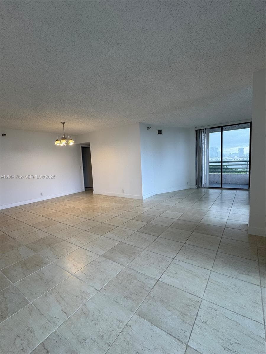 PARC CENTRAL AVENTURA SOU · #907 in Aventura - Photo 2