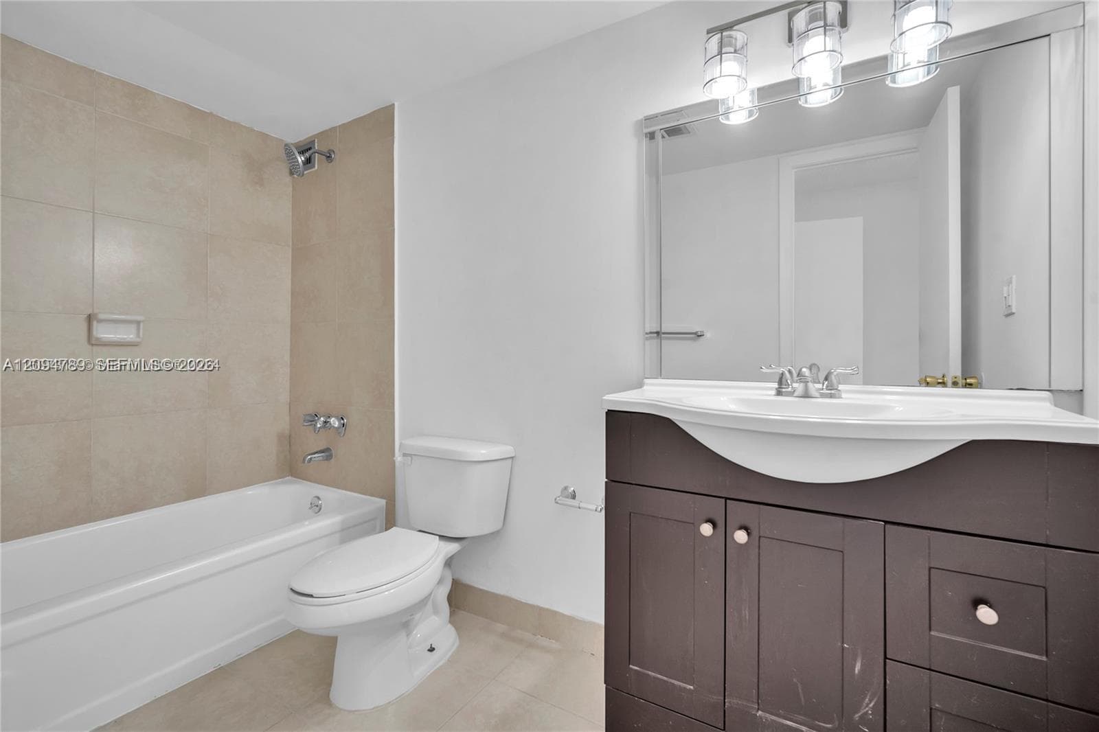 COMMODORE PLAZA CONDO · #1601 in Aventura - Photo 12