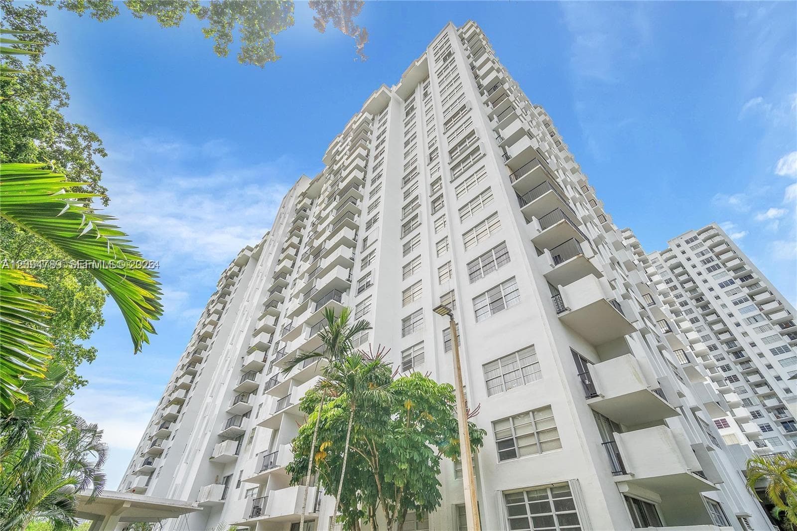COMMODORE PLAZA CONDO · #1601 in Aventura - Photo 21