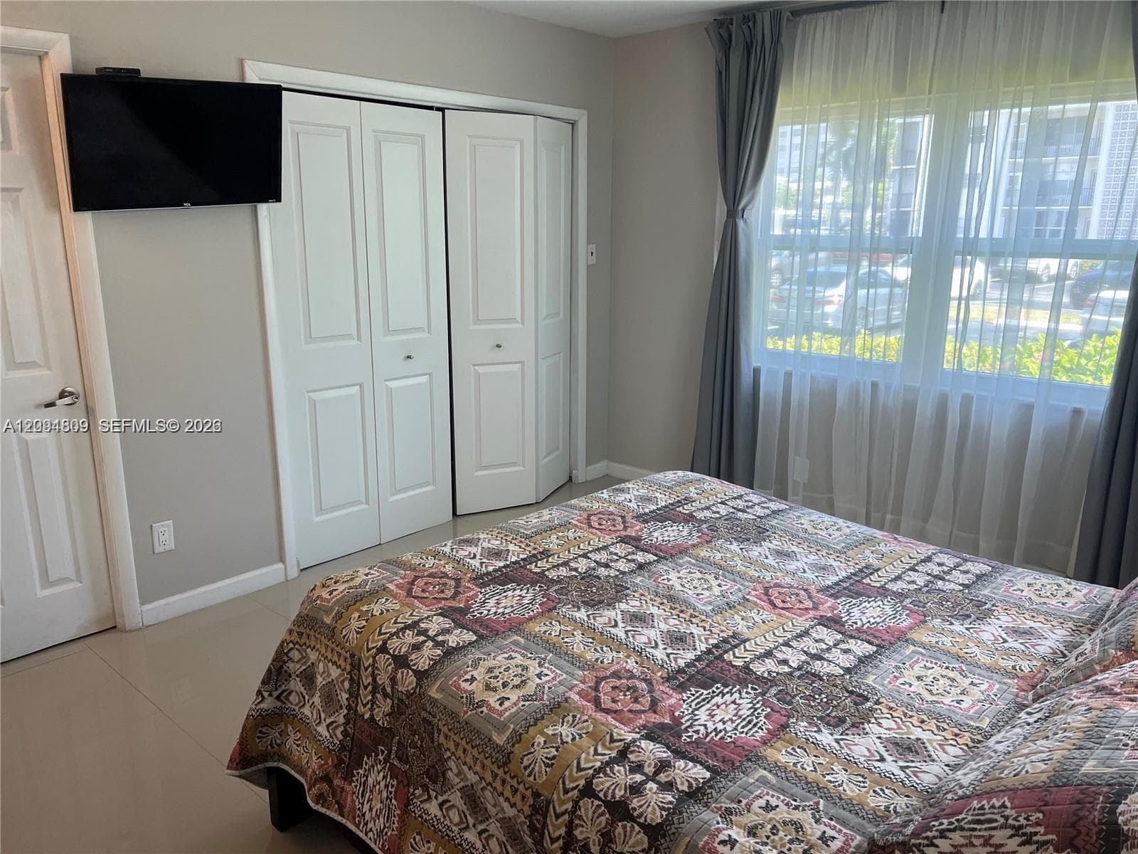GOLDEN VIEW CONDO · #108 in Hallandale Beach - Photo 16