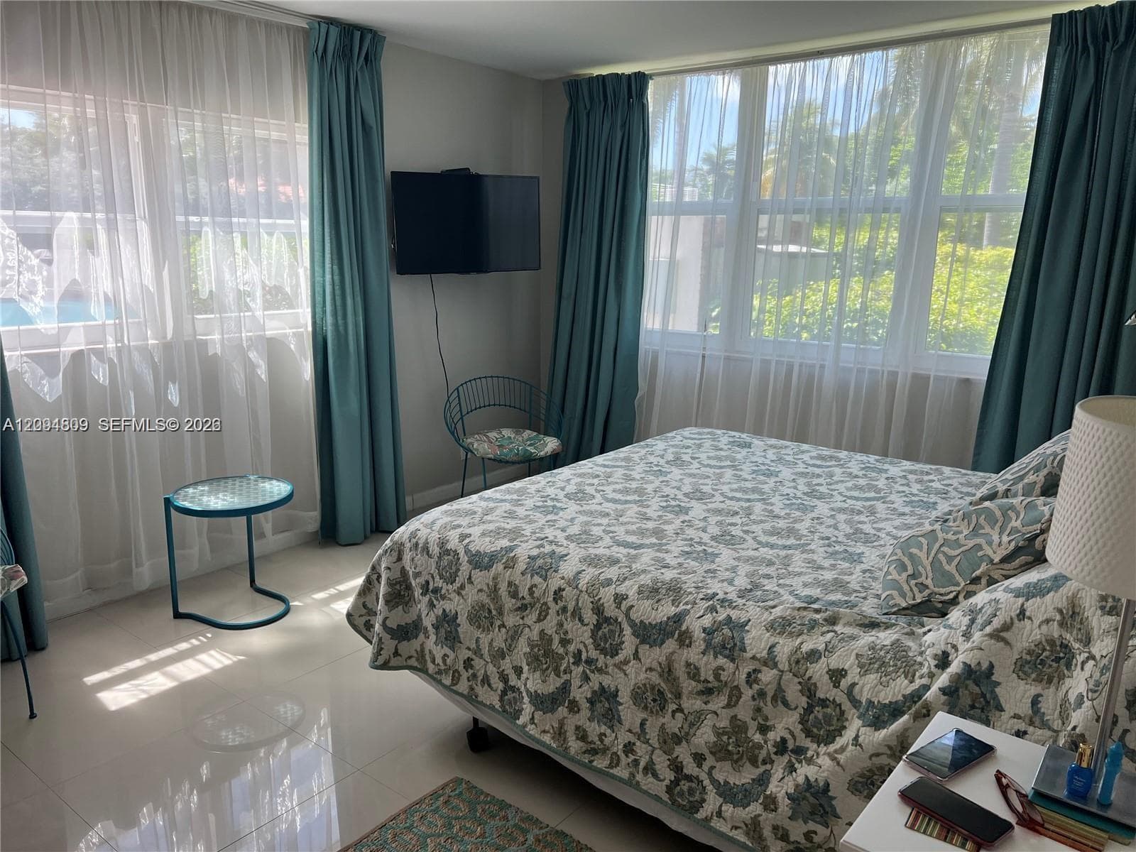 GOLDEN VIEW CONDO · #108 in Hallandale Beach - Photo 10