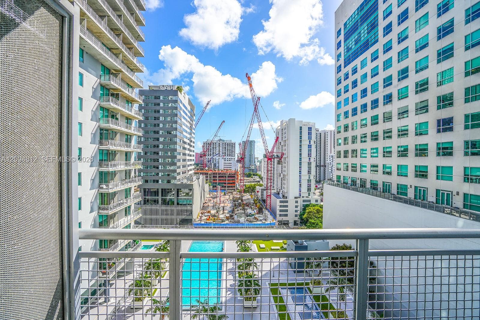 NEO VERTIKA CONDO · #1623 in Miami - Photo 5