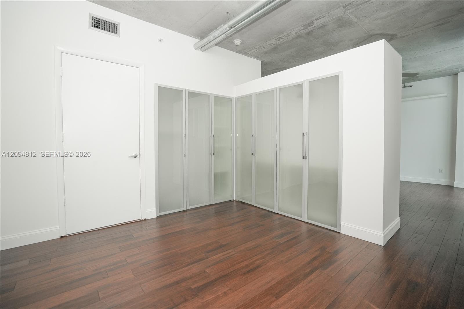 NEO VERTIKA CONDO · #1623 in Miami - Photo 9