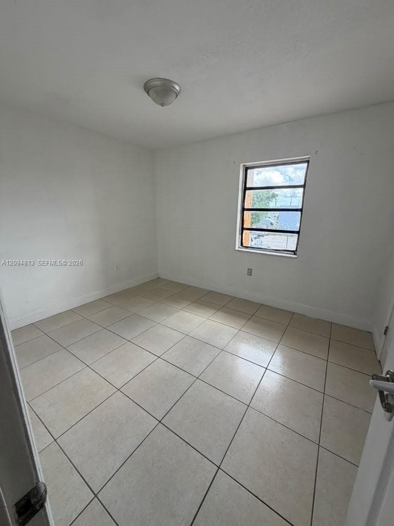 VILLA BISCAYA JARDINES CO · #16-1 in Opa-Locka - Photo 6