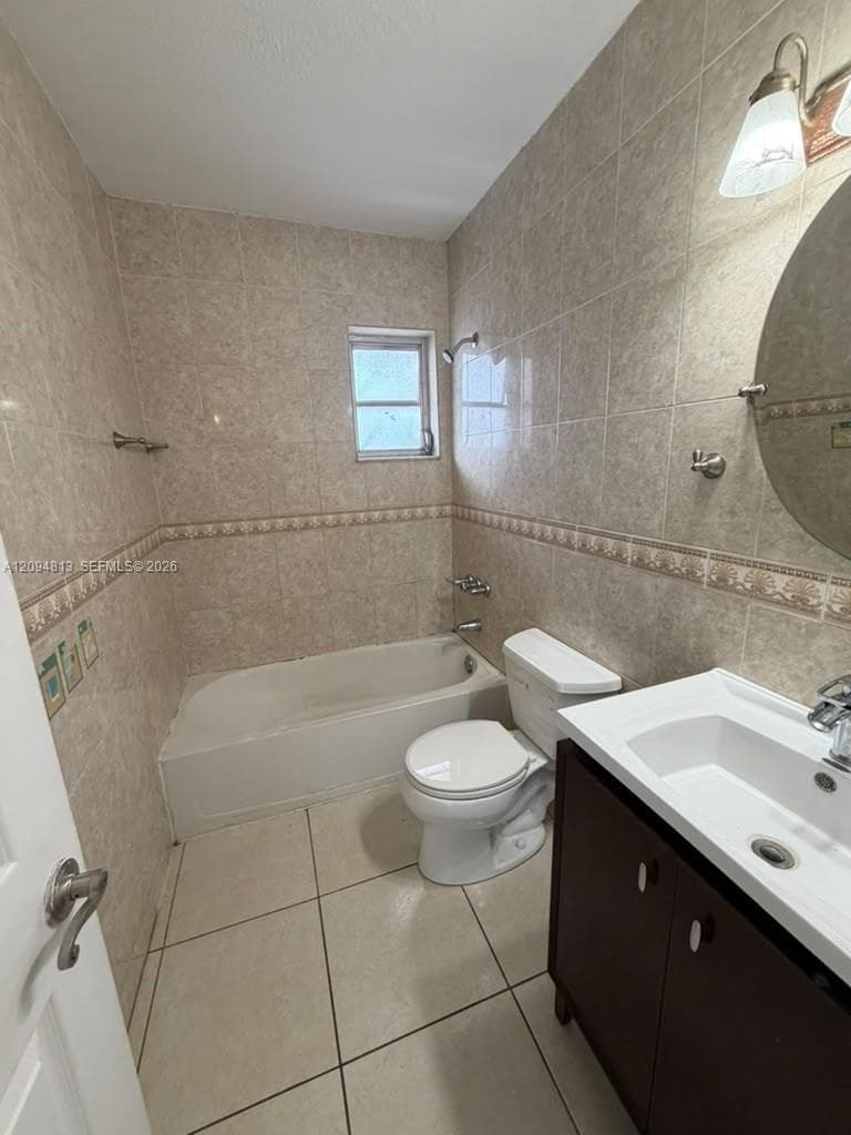 VILLA BISCAYA JARDINES CO · #16-1 in Opa-Locka - Photo 5