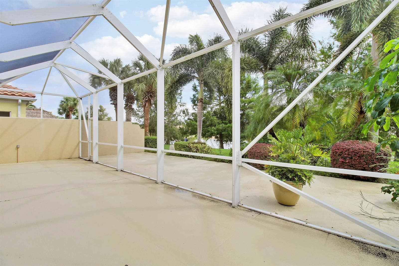 Screened Patio/Lanai