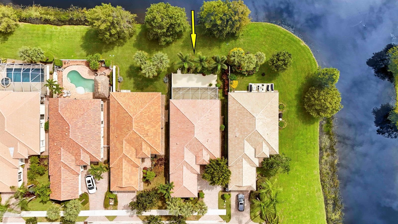 Aerial (Yellow Arrow/Subject Property)
