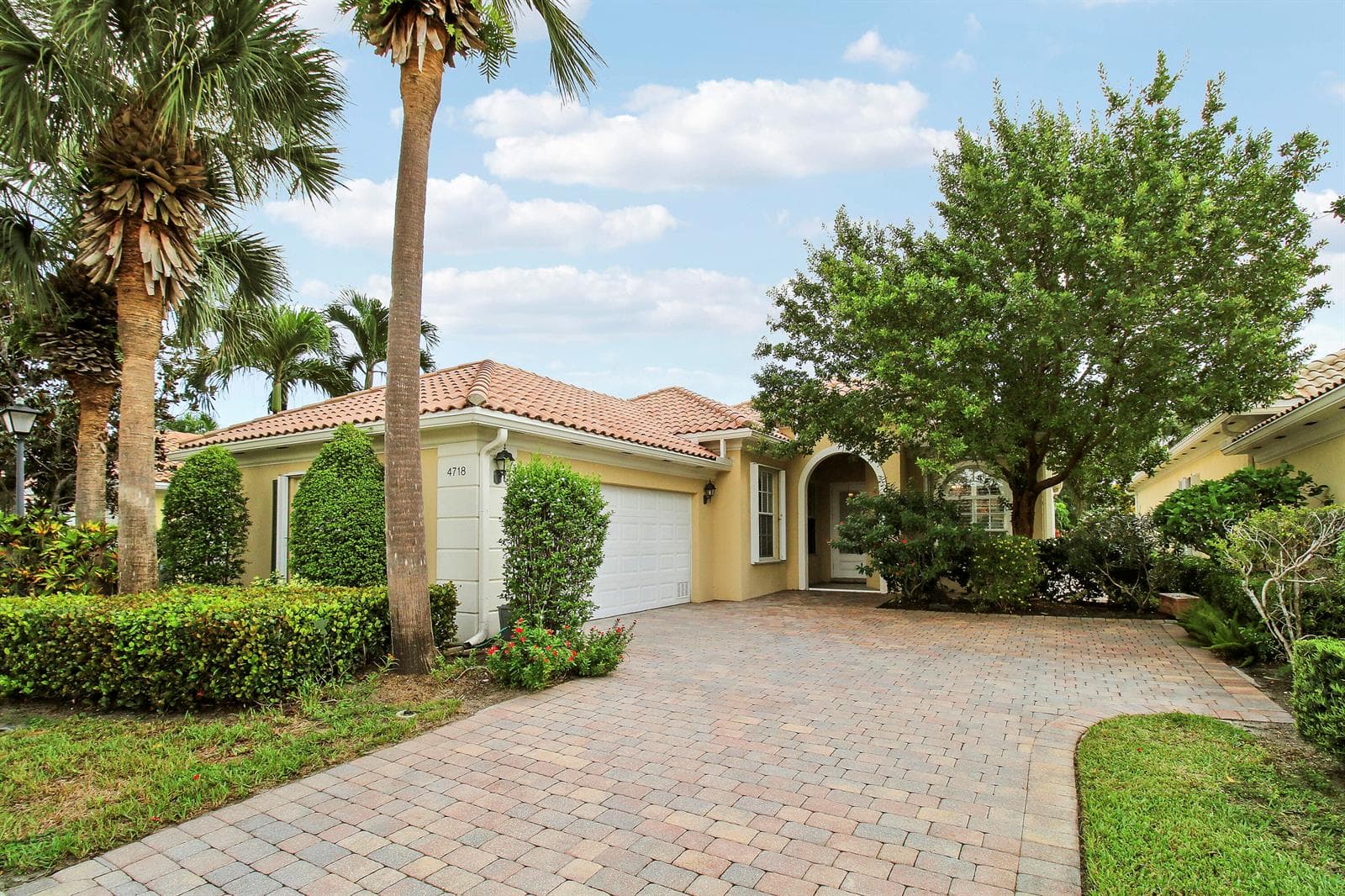 2 Car Garage & Paver Driveway