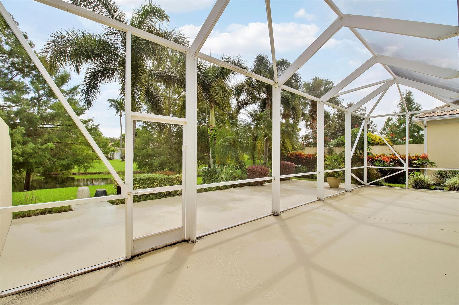 Opposite View of Lanai