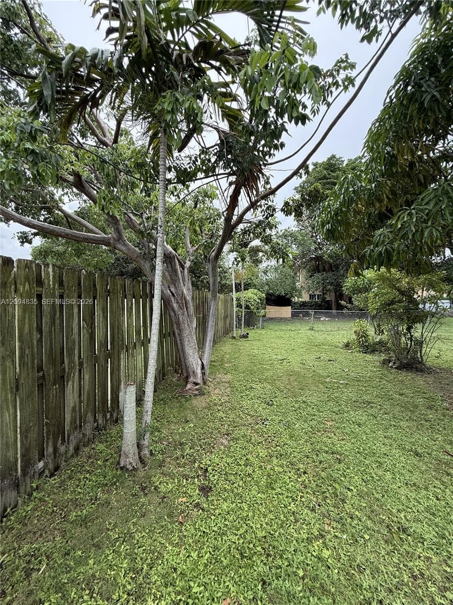 2610 Pierce St photo 30