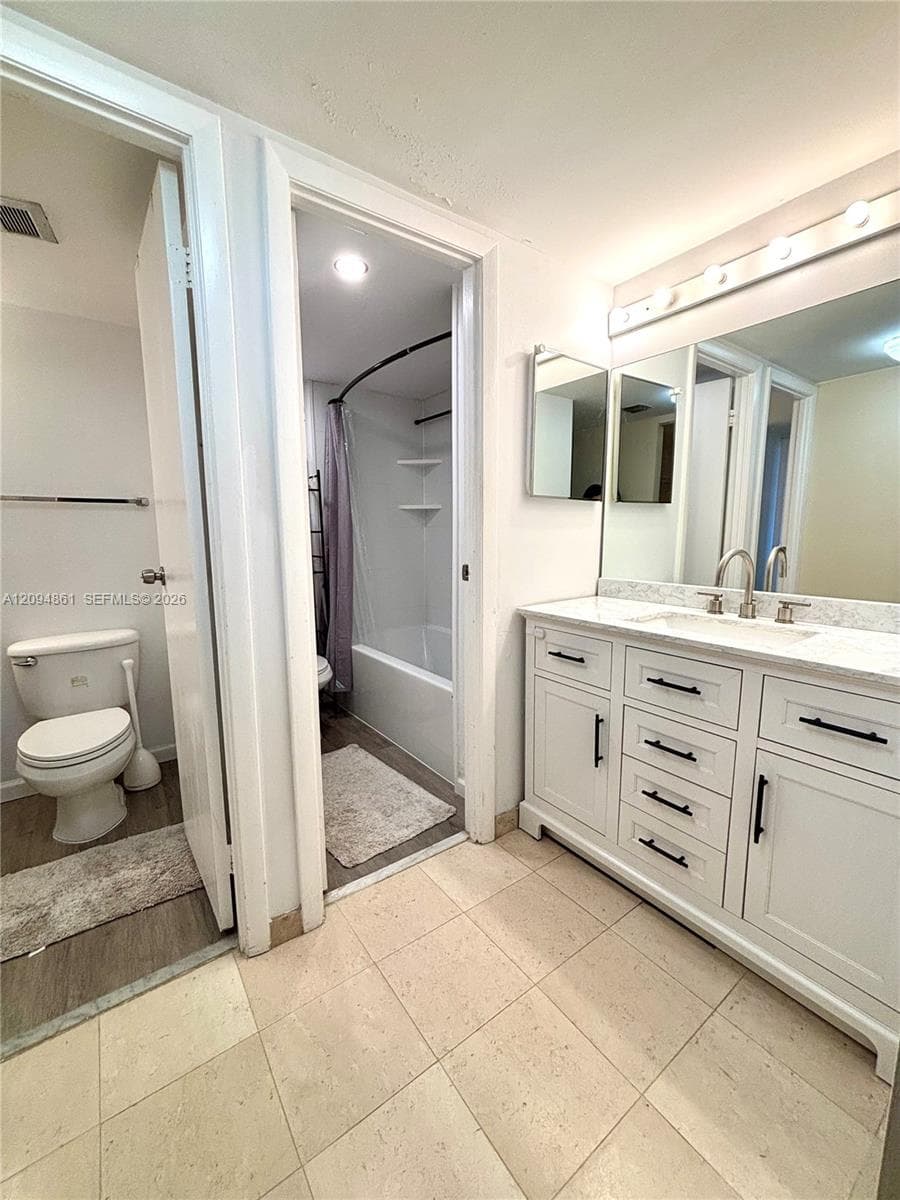 Coronado · #1025 in Aventura - Photo 8