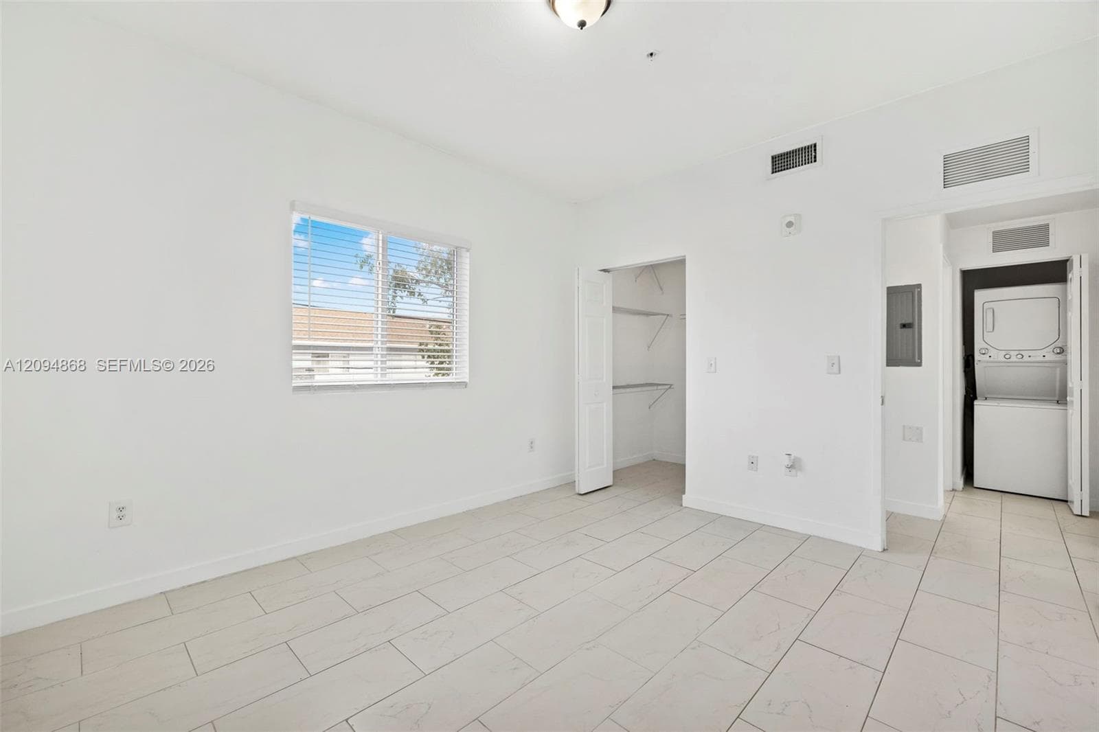 405 E 7th St · #303 in Hialeah - Photo 9