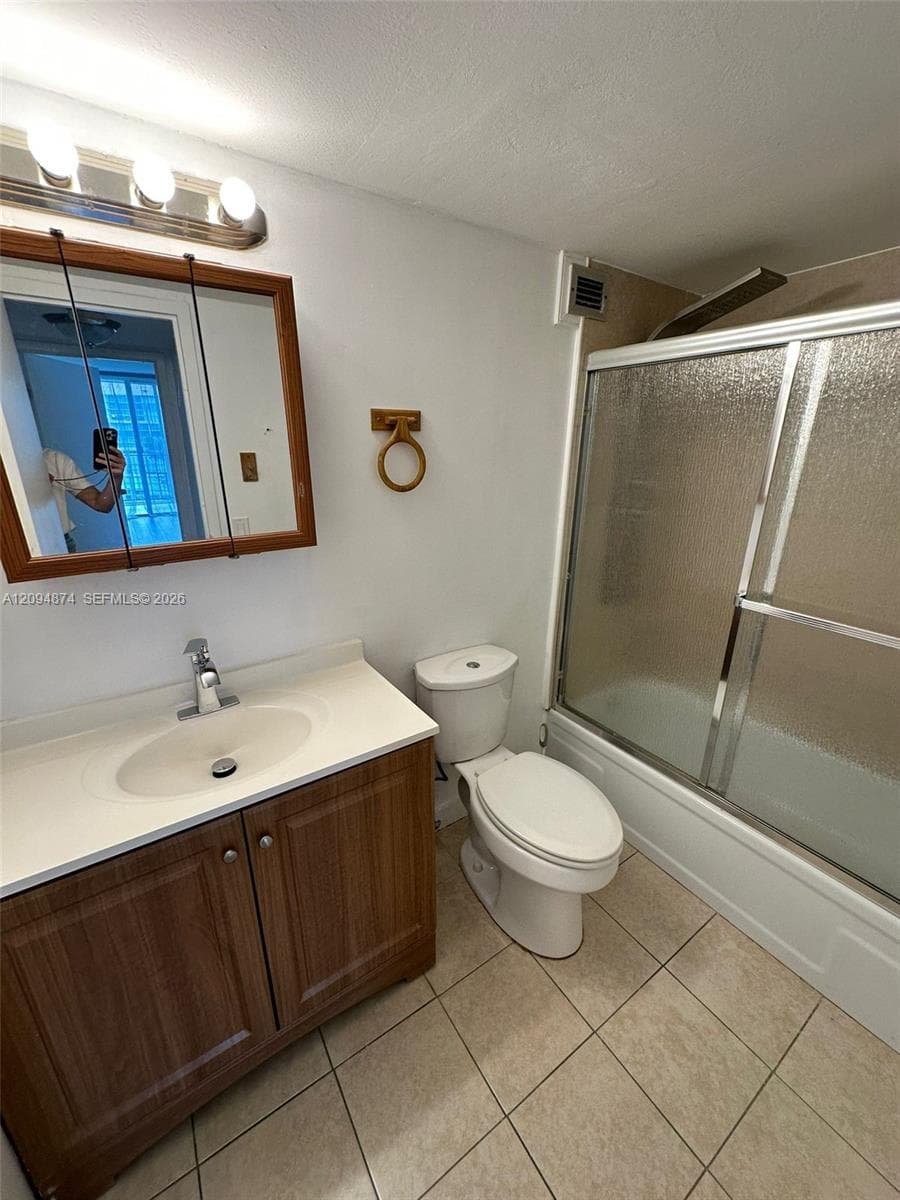 DESOTO PARK CONDO · #414 in Hallandale Beach - Photo 9