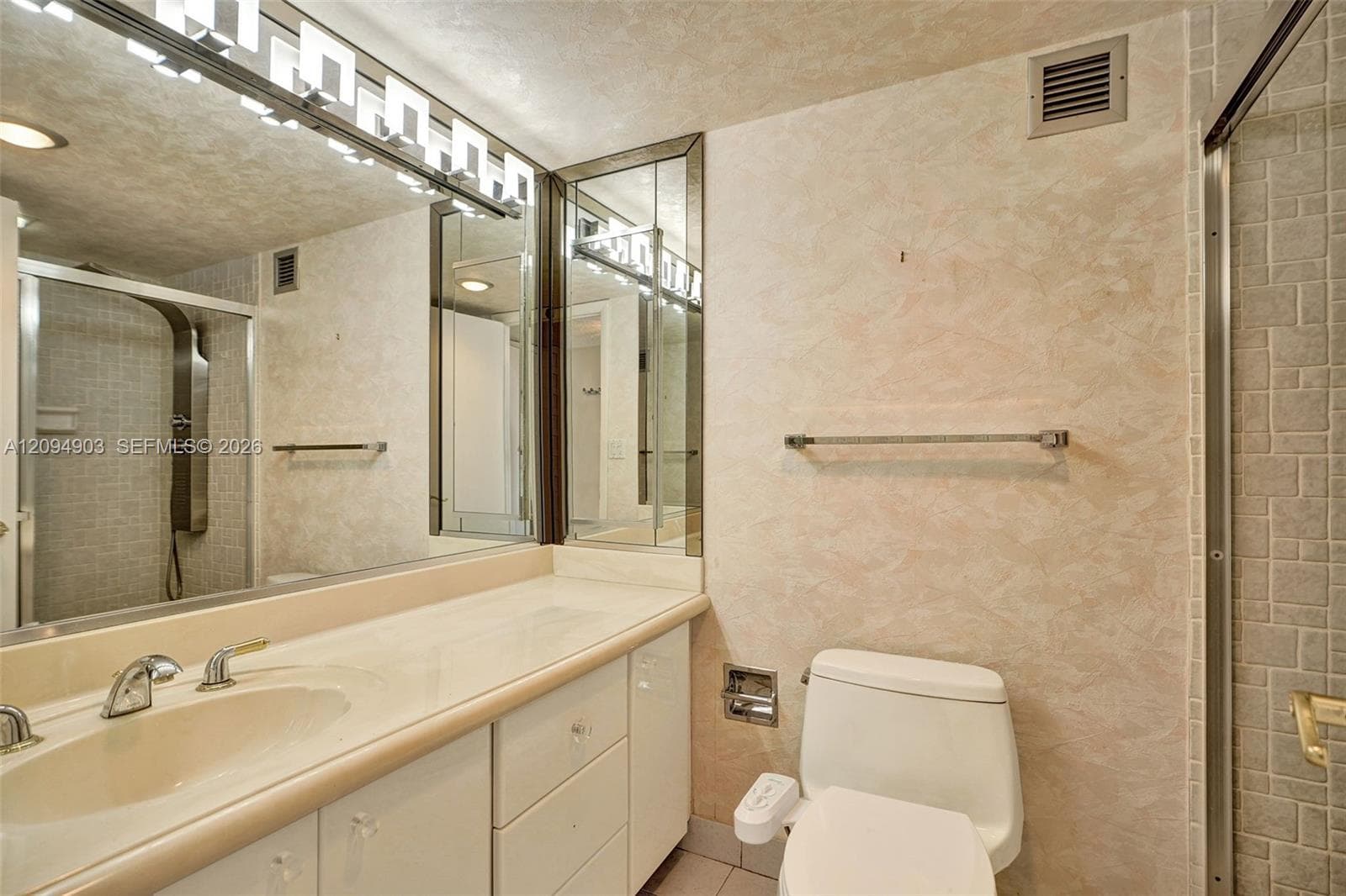 The Malaga · #16B in Hallandale Beach - Photo 22