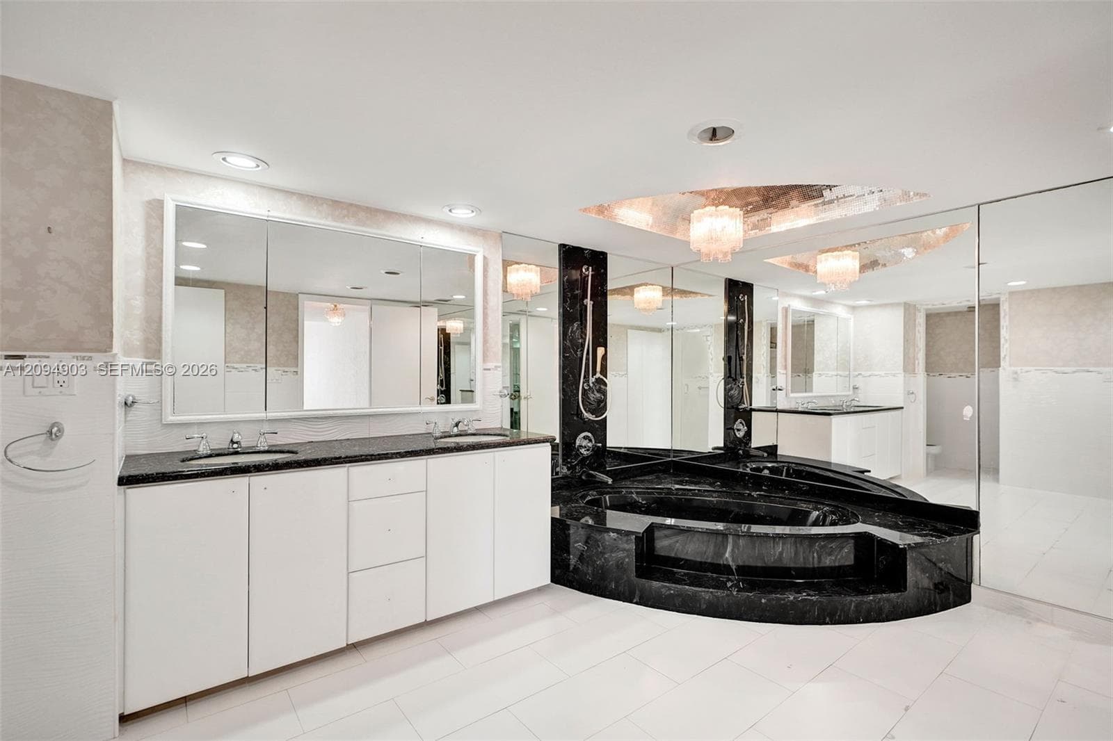 The Malaga · #16B in Hallandale Beach - Photo 15