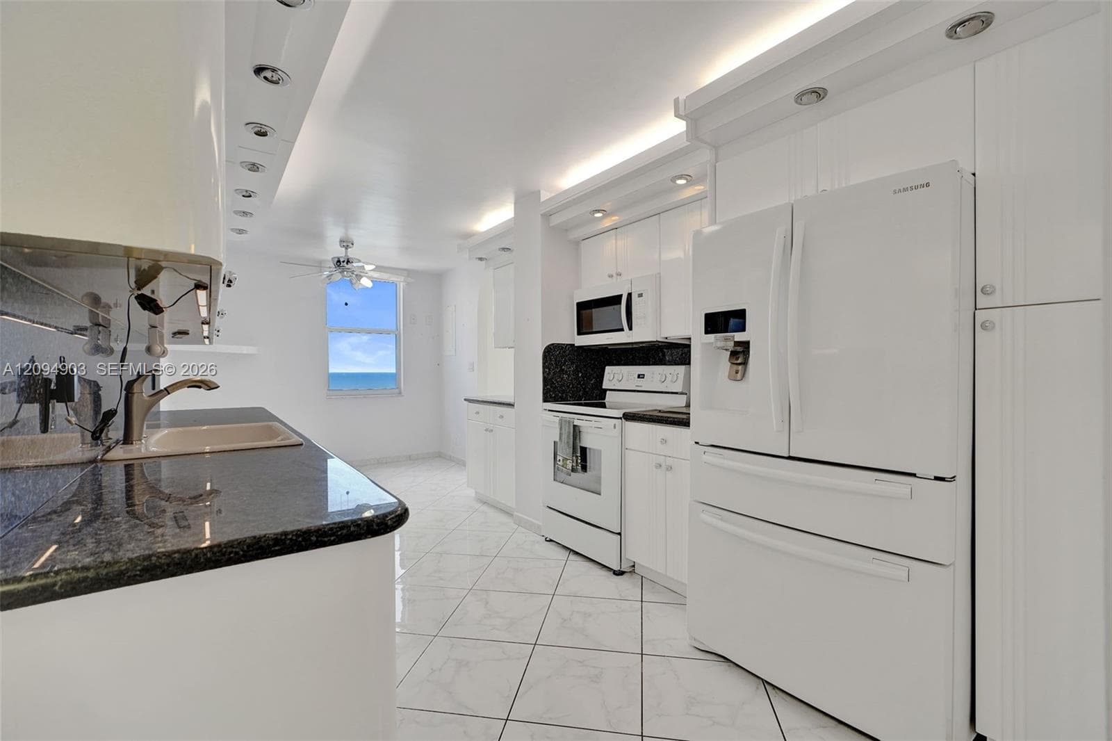 The Malaga · #16B in Hallandale Beach - Photo 8