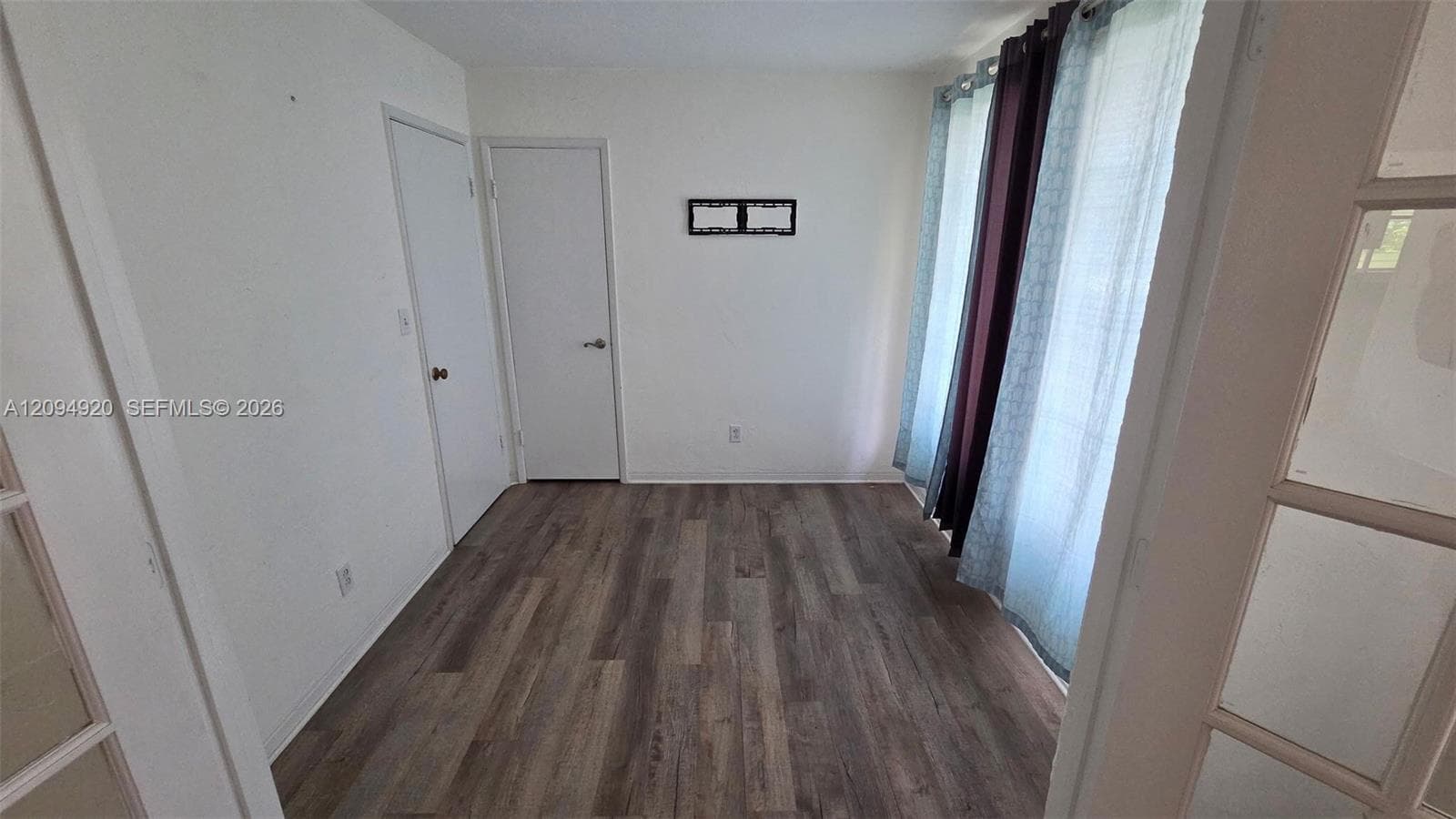 24 SW 12th Street photo 8