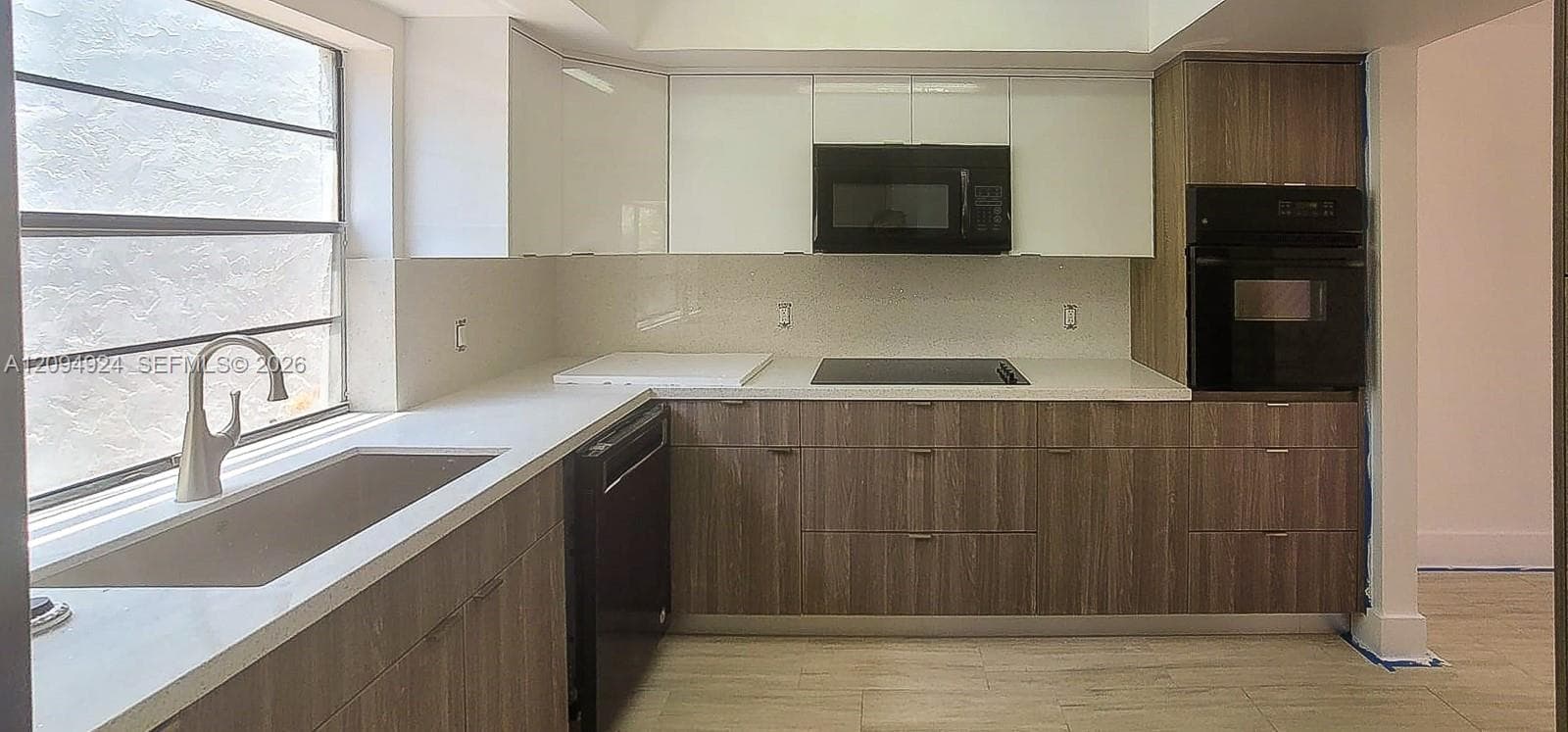 13411 SW 113th Ter photo 3