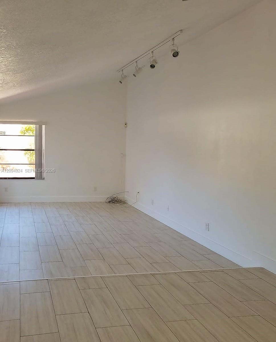 13411 SW 113th Ter photo 9